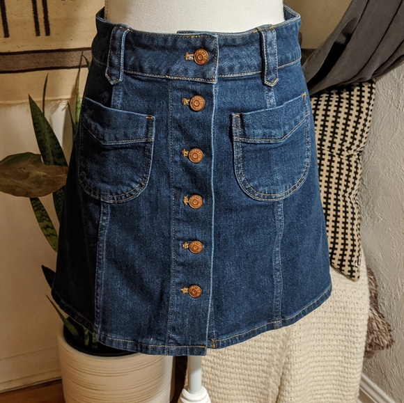 Madewell Patch Pocket Denim Mini Skirt - Picture 6 of 9
